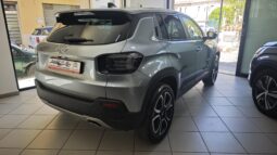 
										JEEP AVENGER 1.2 100 CV SUMMIT full									