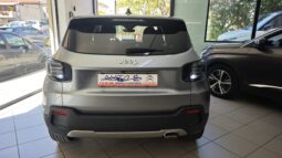 
										JEEP AVENGER 1.2 100 CV SUMMIT full									