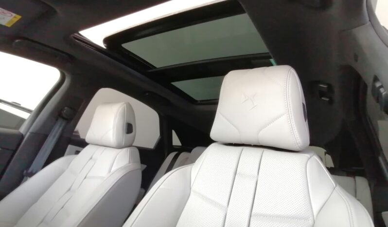 
								DS DS7 E-TENSE PLUG-IN HYBRID 225 CV OPERA full									