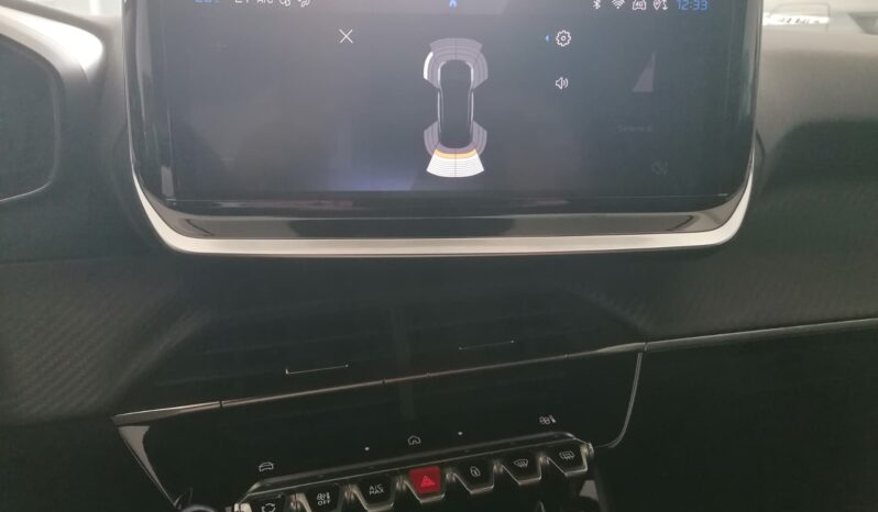 
								PEUGEOT 2008 1.2 PureTech 100 CV S&S ALLURE full									