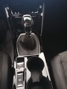 
										PEUGEOT 2008 1.2 PureTech 100 CV S&S ALLURE full									