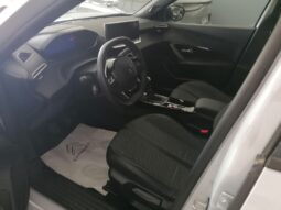 
										PEUGEOT 2008 1.2 PureTech 100 CV S&S ALLURE full									