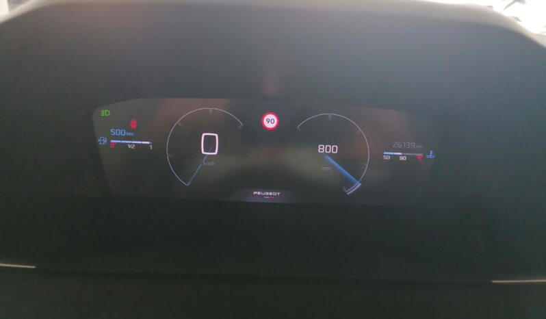 
								PEUGEOT 2008 1.2 PureTech 100 CV S&S ALLURE full									